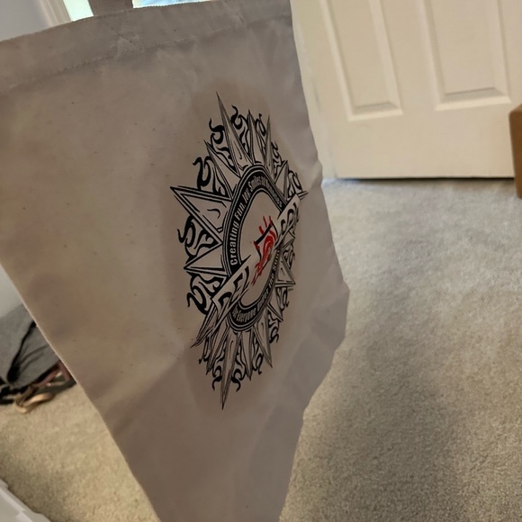 Bundle of 3 Color changing totes - Picture 12 of 12